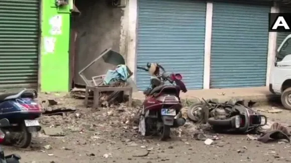 मणिपुर के इम्फाल में IED ब्लास्ट, एक नागरिक और 4 पुलिसकर्मी घायल