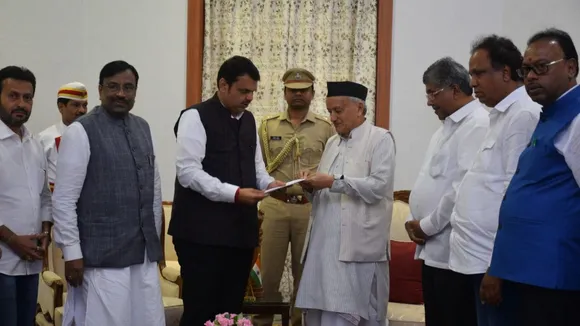 देवेंद्र फडणवीस ने महाराष्ट्र के सीएम पद से दिया इस्तीफा तो राज्यपाल ने किया स्वीकार