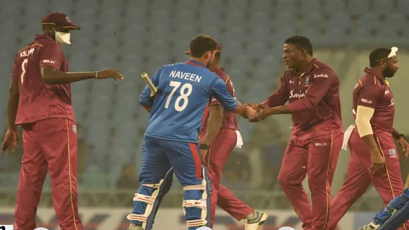 AFG vs WI: लखनऊ के मैदान में मास्क लगाकर उतरे वेस्टइंडीज के खिलाड़ी, प्रदूषण नहीं बल्कि ये थी वजह