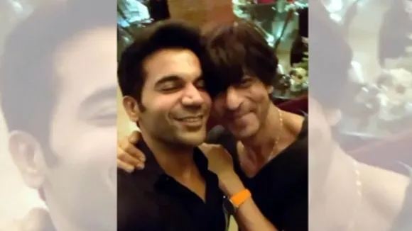 Video: शाहरुख खान ने किया राजकुमार राव को Kiss, कहा- विक्की प्लीज..