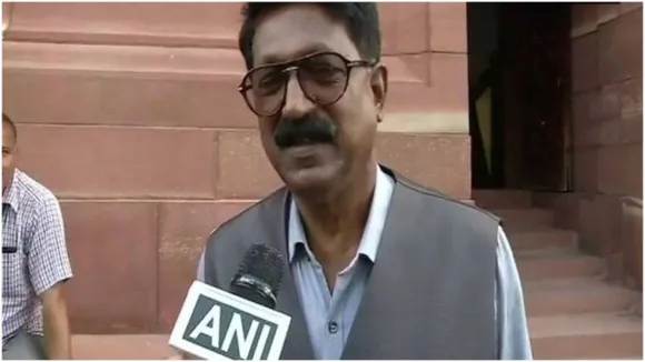 प्रधानमंत्री मोदी से सलाह लेने के बाद राष्ट्रपति कोविंद ने किया शिवसेना सांसद अरविंद सावंत का इस्तीफा स्वीकार