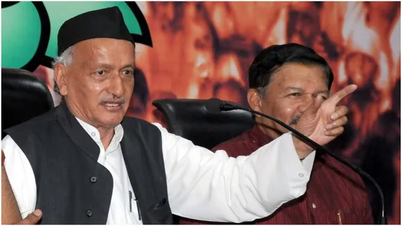 महाराष्‍ट्र (Maharashtra) में कुछ भी गलत नहीं कर रहे हैं राज्यपाल (Governor), संविधान विशेषज्ञों ने कहा- सभी को मौका देना सही
