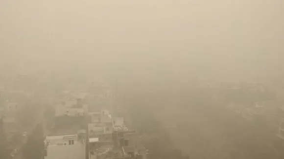 दिल्ली में फिर खतरनाक स्तर पर पहुंचा प्रदूषण, इमरजेंसी की कैटगरी में पहुंचने की आशंका