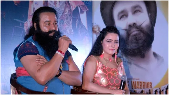 बेहाल 'बिटिया' जेल में बंद 'बाबा' से मिलने को 'बेताब'