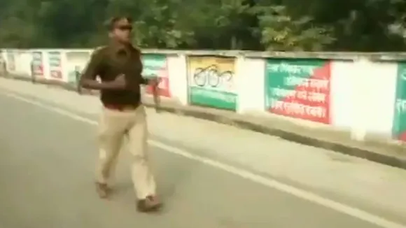 तबादले से खफा सब इंस्पेक्टर 60 किमी दूर पैदल ही थाने की ओर दौड़ा, 45 किमी भागने के बाद हुआ बेहोश