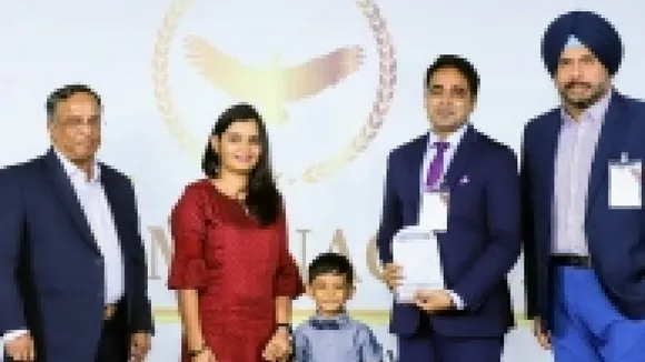 मध्य प्रदेश के एक छोटी शहर में जन्मे इस युवक ने भारत को नाम किया रोशन, मिला ये अवार्ड