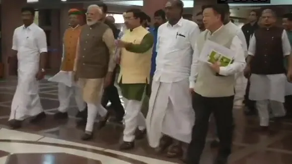 NDA की बैठक में दिखा महाराष्ट्र का असर, पीएम मोदी बोले- छोटे-छोटे विवाद सुलझाने को बने कमेटी और...
