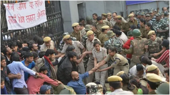 JNU Student Protest: प्लान B पर काम करेंगे छात्र, HRD मंत्रालय से करेंगे बातचीत