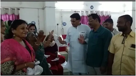 Video में देखें जब सीएम कमलनाथ के जन्मदिन पर महिला ने किया डांस, देखते रह गए सब