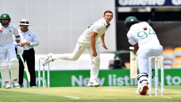 AUS vs PAK: 143 रन पर ही आउट हो गए पाकिस्तान के 6 बल्लेबाज, स्टीव स्मिथ के साथ अग्नि परीक्षा बाकी