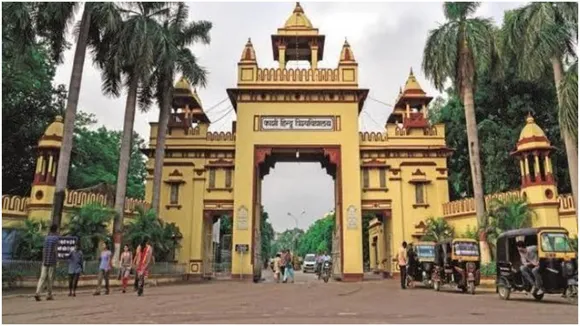 BHU छात्रों का धरना खत्म, कल पीएमओ में देंगे ज्ञापन