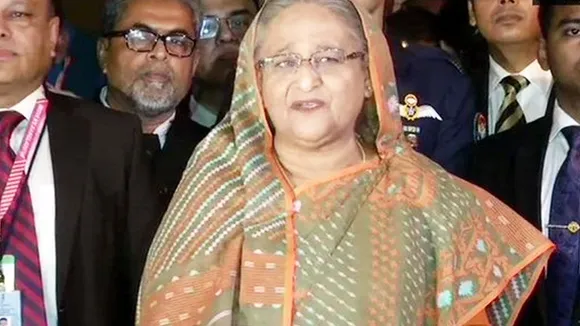 डे-नाइट टेस्ट मैच की गवाह बनी शेख हसीना, कहा- सौरभ के बुलाने पर आई हूं यहां, मिला बहुत सारा प्यार
