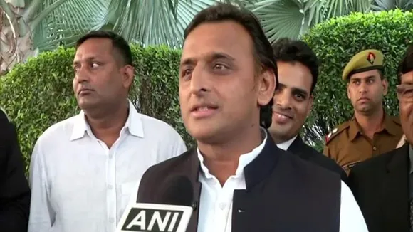 महाराष्ट्र की राजनीति पर बोले अखिलेश यादव, राज्यपाल जिसका सरकार उसकी