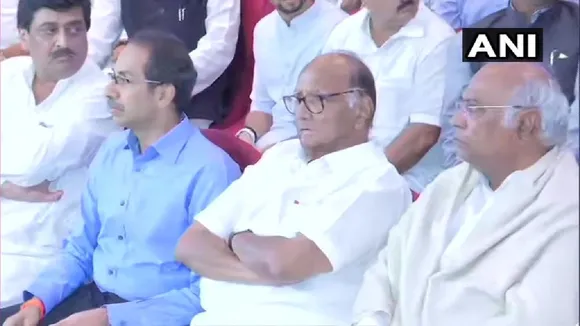 महाराष्ट्र: कांग्रेस-शिवसेना-एनसीपी का शक्ति प्रदर्शन, बीजेपी ने भी किया पलटवार