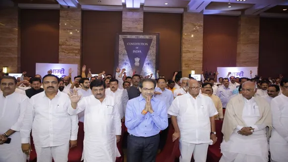 कैसा होगा महाराष्ट्र के मंत्रिमंडल का आकार, शिवसेना-एनसीपी-कांग्रेस की बैठक में आज ही होगा फैसला