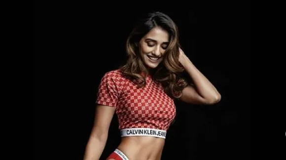 दिशा पाटनी ने बिकिनी में शेयर की तस्वीर, फैंस बोले- Bomb