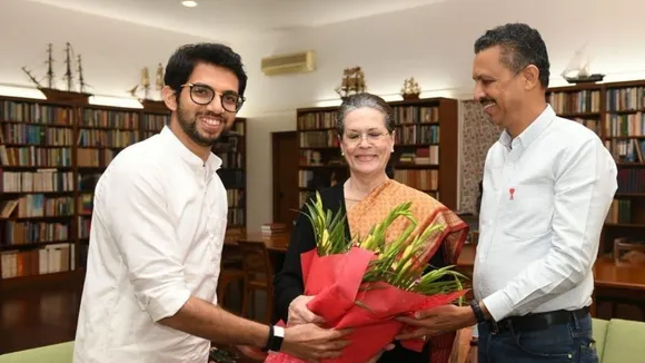 विपक्ष को एकजुट करने में जुटी शिवसेना को मिलेगा झटका, शपथ ग्रहण समारोह में नहीं शामिल ये नेता