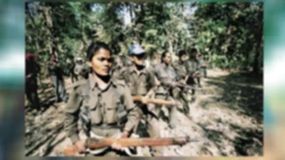छत्तीसगढ़ : सुरक्षा बलों ने महिला नक्सली के साथ 3 इनामी नक्सली को किया गिरफ्तार