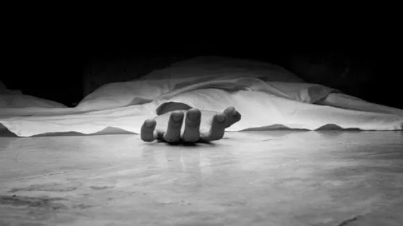 दिल्ली: कार में मिली डॉक्टर और उसकी महिला मित्र की लाश, इलाके में फैली सनसनी