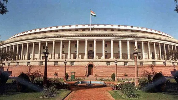 Parliament Winter Session LIVE: केंद्रीय कैबिनेट की बैठक में नागरिकता संशोधन के अलावा इन बिलों पर लगी मुहर