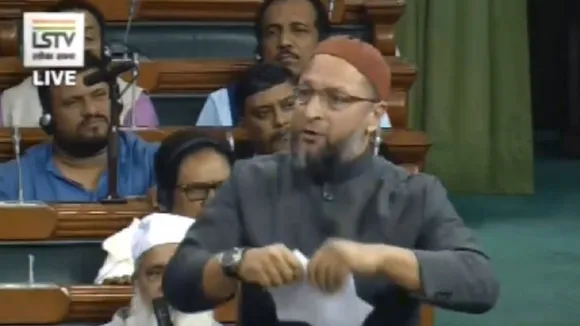 असदुद्दीन ओवैसी ने सदन में नागरिकता बिल की कॉपी फाड़ी, कहा- देश को तोड़ने वाला है बिल