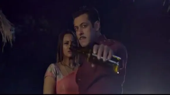 सलमान खान ने मांगी भरी हुई चिल्ड बोतल, देखें Dabangg 3 का धमाकेदार एक्शन Promo Video