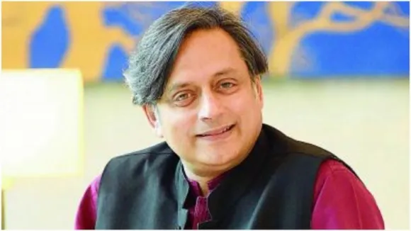 साहित्य की दुनिया में शशि थरूर को मिला ये बड़ा पुरस्कार, इस किताब के लिए मिला सम्मान