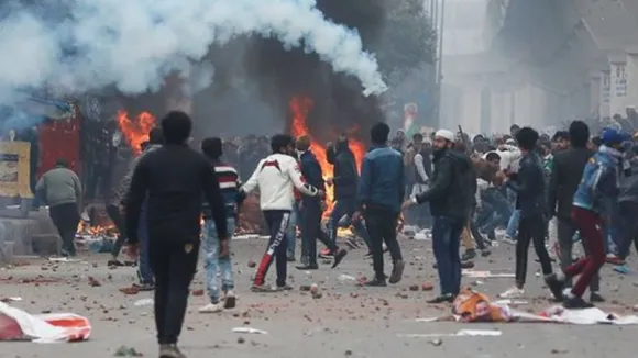 CAA के खिलाफ देशभर में प्रदर्शन, लखनऊ में 1, मंगलोर में 2 प्रदर्शनकारियों की मौत