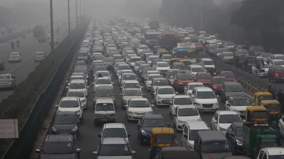 CAA Protest: गुरुग्राम में लगा 6 किलोमीटर लंबा जाम, दिल्ली बॉर्डर पर फंसी हजारों गाड़ियां
