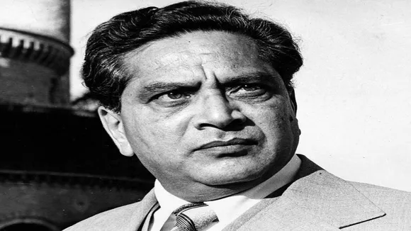 दिग्गज अभिनेता श्रीराम लागू को राजकीय सम्मान के साथ दी गई अंतिम विदाई