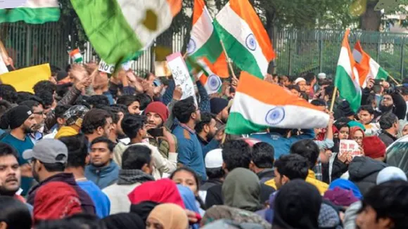 73 प्रतिशत मुस्लिमों को लगता है नागरिकता कानून से अर्थव्यवस्था पर बोझ बढ़ेगा