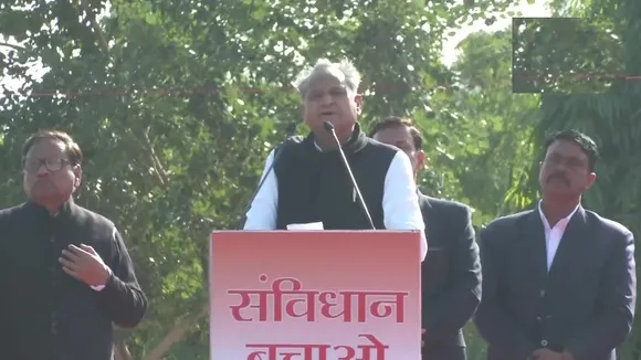 अशोक गहलोत ने CAA को लेकर PM मोदी पर साधा निशाना, कहा- अब तो आपके सहयोगी दल भी कर रहे विरोध