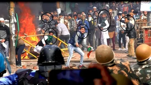 CAA का विरोध : रामपुर पुलिस ने जारी की पत्थरबाजों की तस्वीर, आप भी देखें
