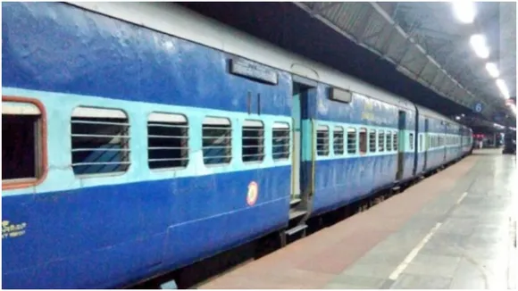ट्रेन में अकेले सफर करना हुआ आसान, मनचलों से निपटने के लिए साथ चलेगा एंटी रोमियो स्क्वॉड