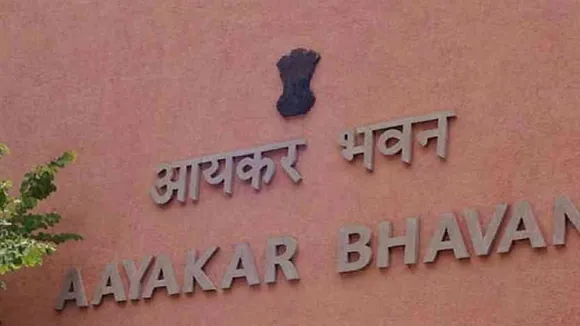 अगस्ता वेस्टलैंड हेलीकॉप्टर घोटाला: आयकर विभाग का दिल्ली-पुणे में 25 ठिकानों पर छापा