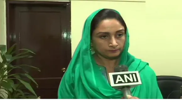हरसिमरत कौर ने सिद्धू पर किया वार- ननकाना साहिब पर क्यों चुप हैं इमरान खान को गले लगाने और Kiss करने वाले