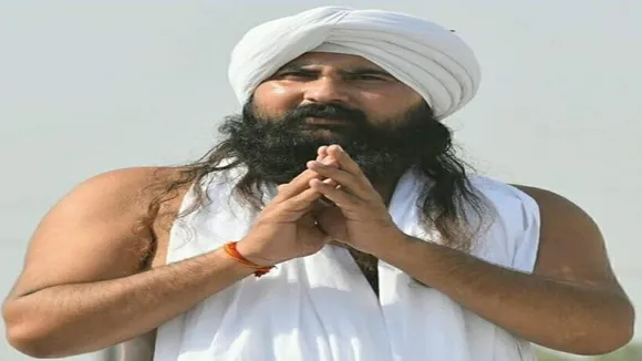 मथुरा-जय गुरुदेव आश्रम के महंत पंकज बाबा समेत 14 लोगों के खिलाफ FIR, जानें क्यों दर्ज हुआ मामला