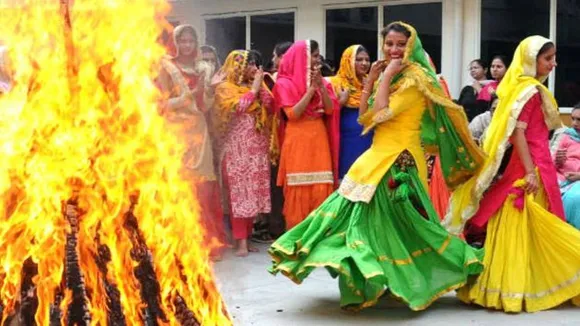 Lohri 2020: क्यों खास है लोहड़ी का त्योहार और क्या है इसे मनाने के पीछे मान्यता