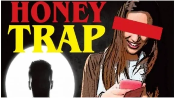 हनीट्रैप की आंच से आईएएस परेशान, स्पष्टीकरण का मौका मांगा