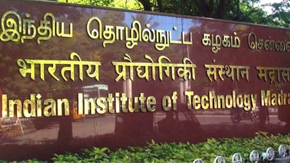 जेएनयू छात्रों पर हुए हिंसा के विरोध में सड़कों पर उतरे IIT-Madras के छात्र