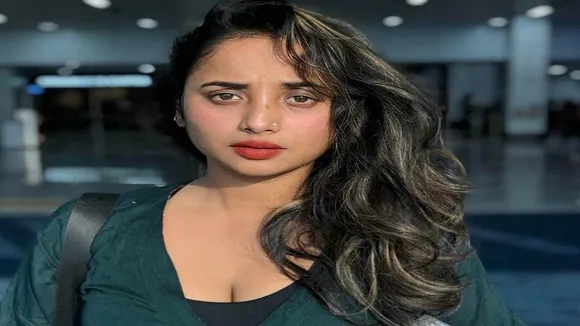 रानी चटर्जी मनाली में ले रही हैं बर्फबारी के मजे, इंस्टाग्राम पर शेयर किया Video