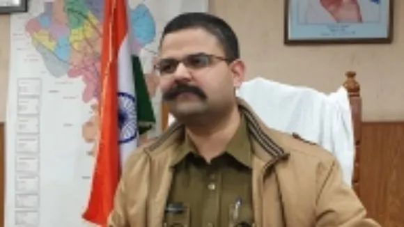 CM योगी की बड़ी कार्रवाई, कथित वीडियो मामले में SSP वैभव कृष्ण सस्पेंड