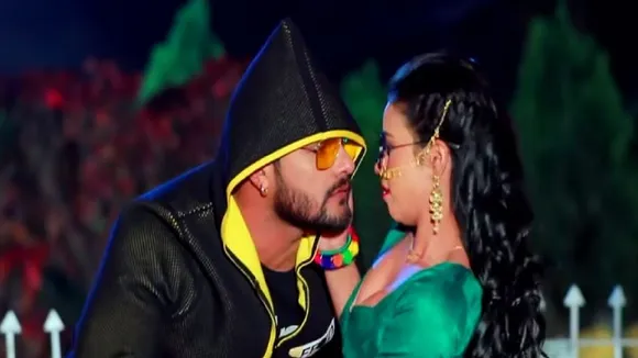 Bhojpuri Song: खेसारी लाल यादव के 'लहंगा लखनऊआ' ने मचाई धूम, करोड़ों बार देखा गया Video