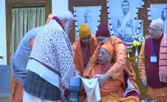 राजभवन नहीं, बेलूर मठ में रुके PM नरेंद्र मोदी; आज विवेकानंद जयंती पर मठ में लगाएंगे ध्यान