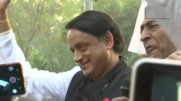जामिया में CAA-NRC पर बोले शशि थरूर- जब NPR के लिए लोग आएंगे तो हम उन्हें कुछ नहीं बताएंगे