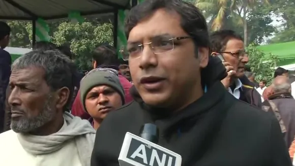 RJD विधायक फराज फातमी ने दिखाए बगावती तेवर, नीतीश को बताया सबसे बड़ा नेता