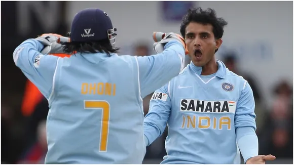 कालचक्र बदला, अब सौरव गांगुली BCCI चीफ हैं और धोनी टीम से बाहर