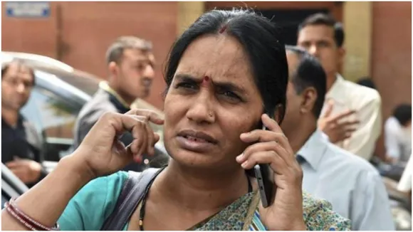 कोर्ट के फैसले पर बोलीं निर्भया की मां- जो मुजरिम चाहते हैं वही हो रहा, तारीख पर तारीख...
