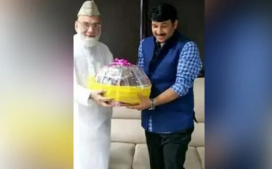 Fact Check: चुनाव से पहले जामा मस्जिद के इमाम बुखारी से मिले मनोज तिवारी? जानें इस दावे की सच्चाई