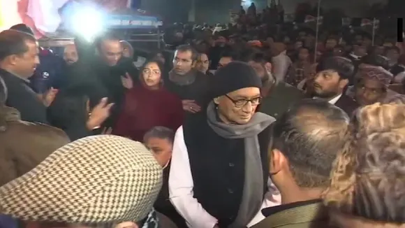 CAA के विरोध में दिग्विजय सिंह पहुंचे शाहीन बाग, प्रदर्शनकारियों को दिया अपना समर्थन